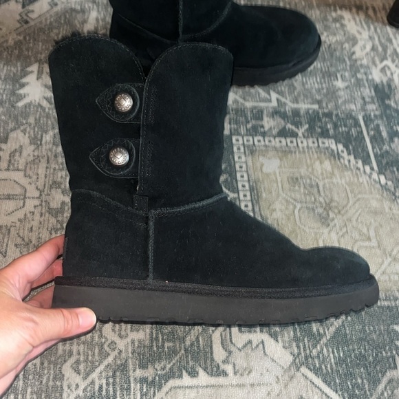 UGG women’s Marciela Black Shearling Boots size 7 - Picture 3 of 10